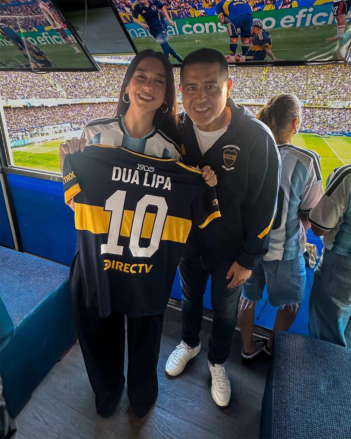 boca-dua-lipa