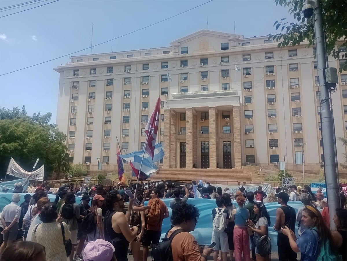 marcha-mendoza-mineria-1