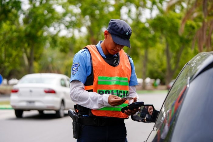 policía