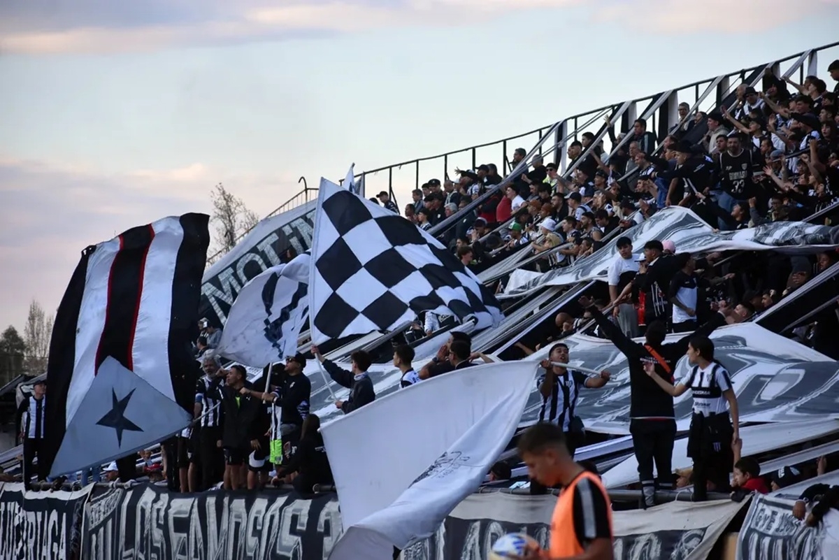 Tribuna Gimnasia