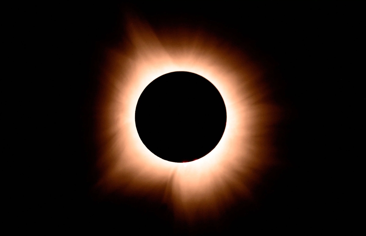 eclipse solar 1