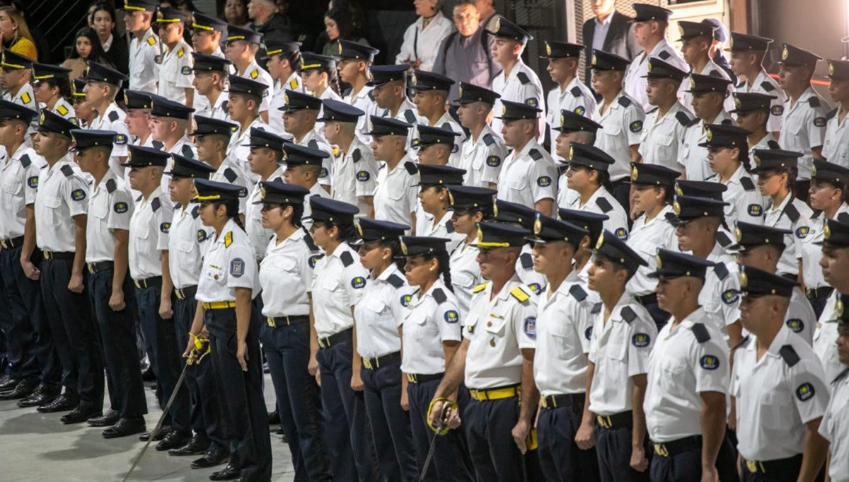 policias