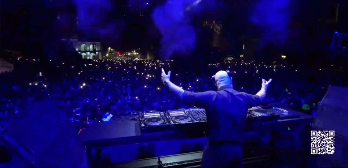 dj2