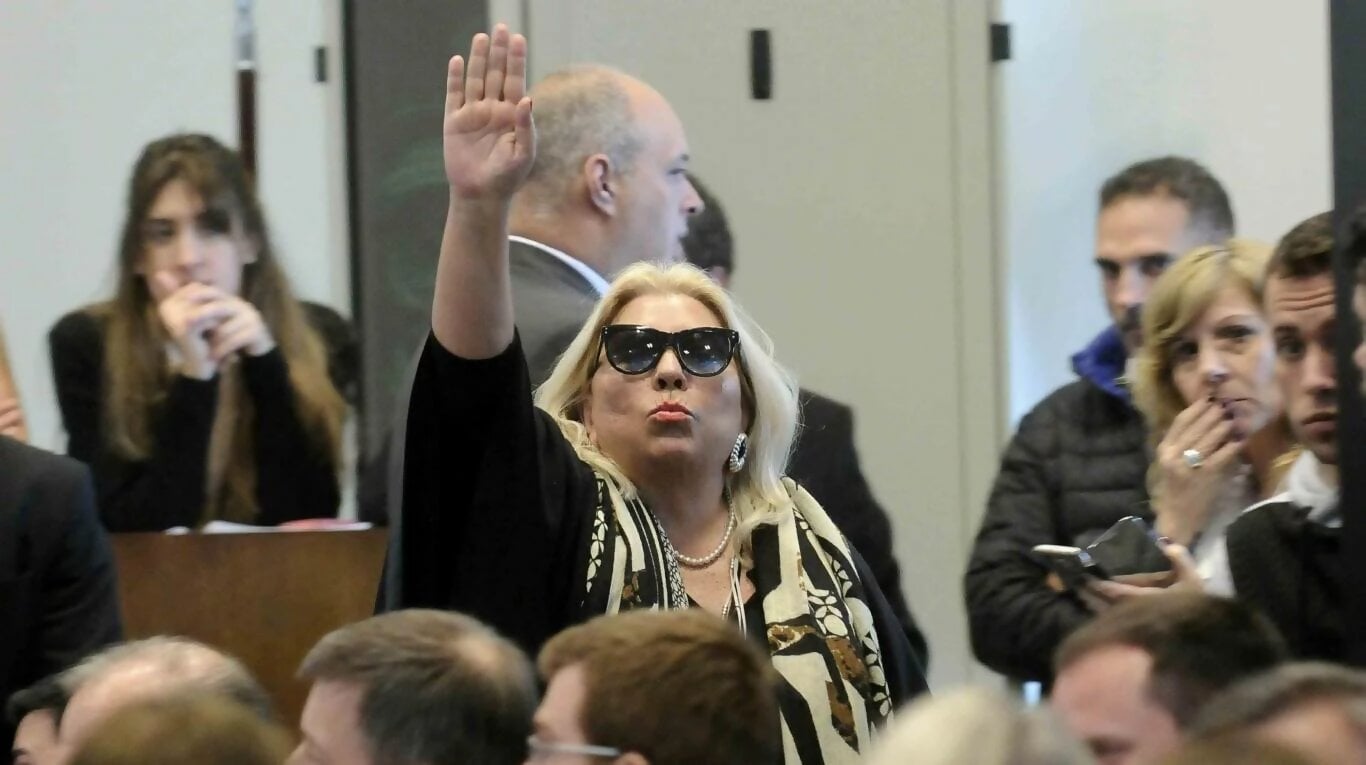 elisa-carrio-diputados-de-vido (1)