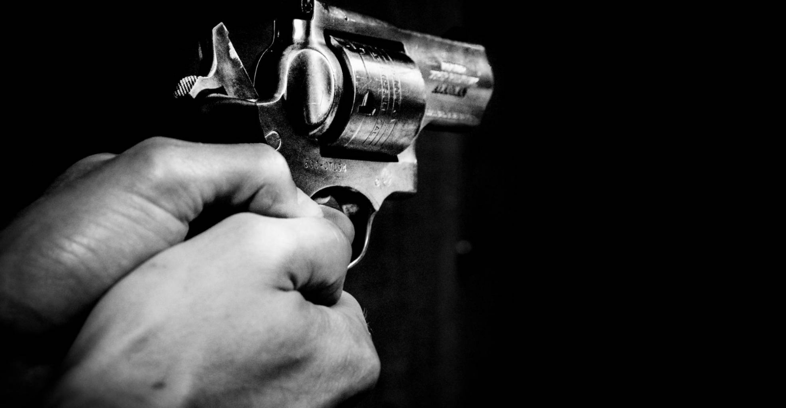 asesinan_de_varios_disparo_a_un_hombre_frente_a_un_bar_en_el_ensanche_luperon