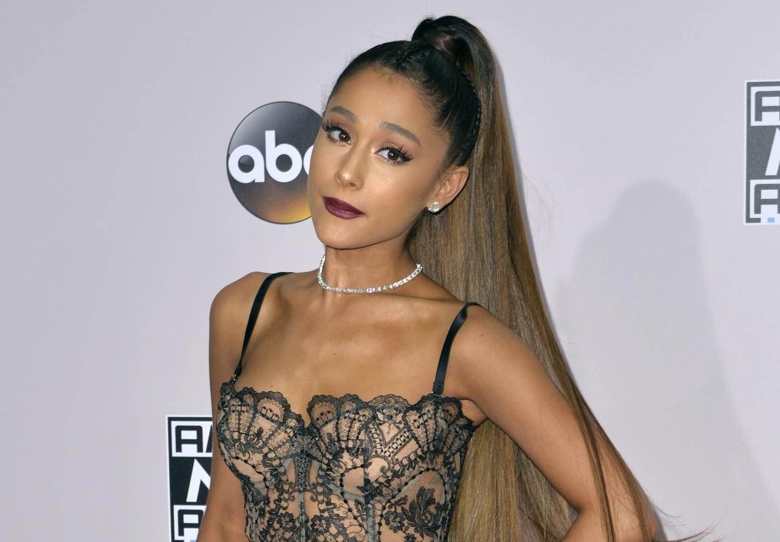 Ariana grande port