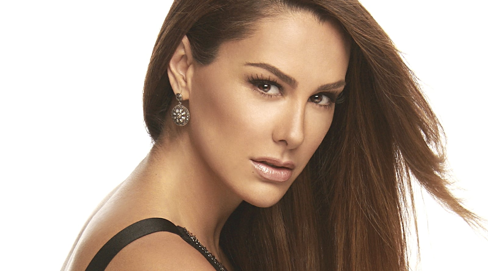 Ninel Conde port