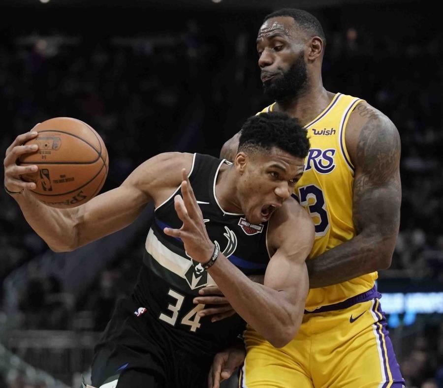 antetokounmpo y james