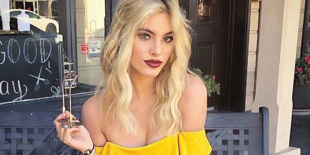 Lele-Pons-de amarillo