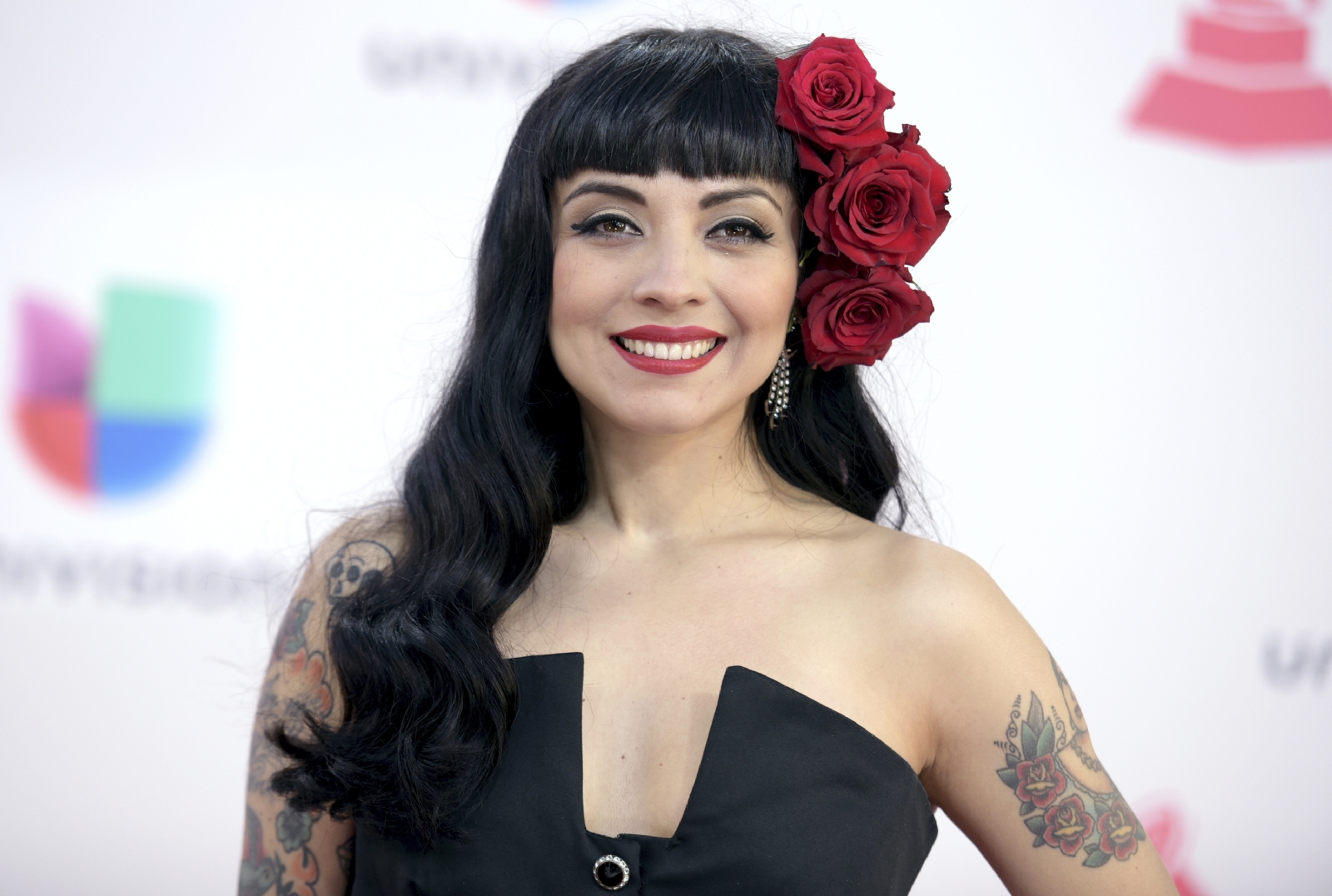 Mon Laferte portada