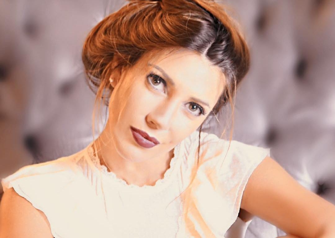 monica ayos