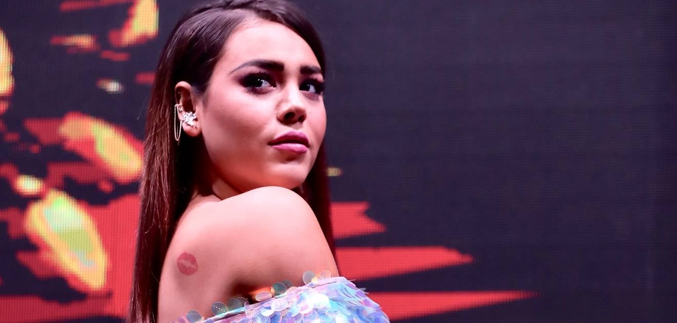 Danna Paola port