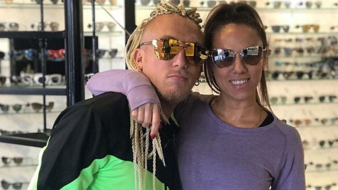 barby-silenzi-y-el-polaco-incendiaron-las-redes-semi-desnudos-786101