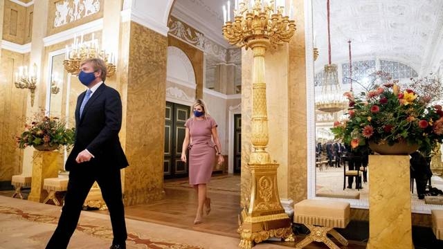 el-rey-guillermo-y-la-reina-maxima-participan-en-el-evento-del-palacio-noordeinde-cordon