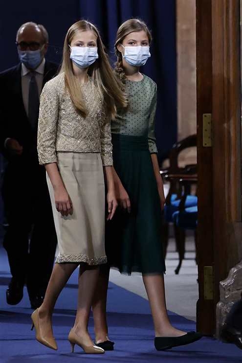 leonor-y-sofia_bbf17d7f_495x742