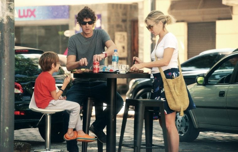 carla-peterson-martin-lousteau-paparazzi-3-758x485