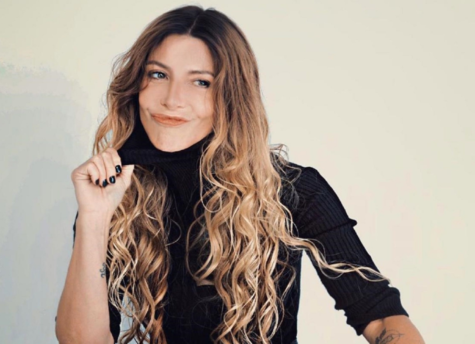 MÓNICA AYOS
