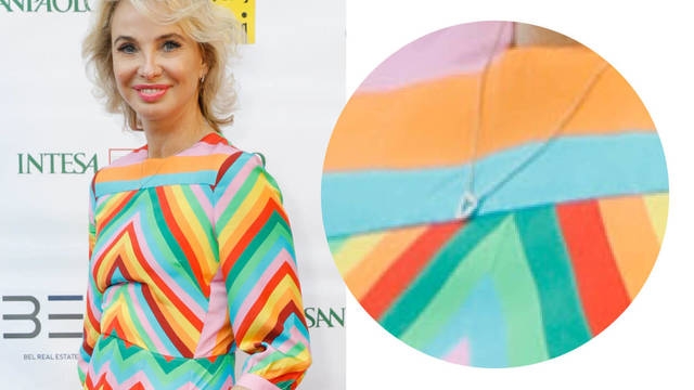 corinna-con-su-collar-de-corazon