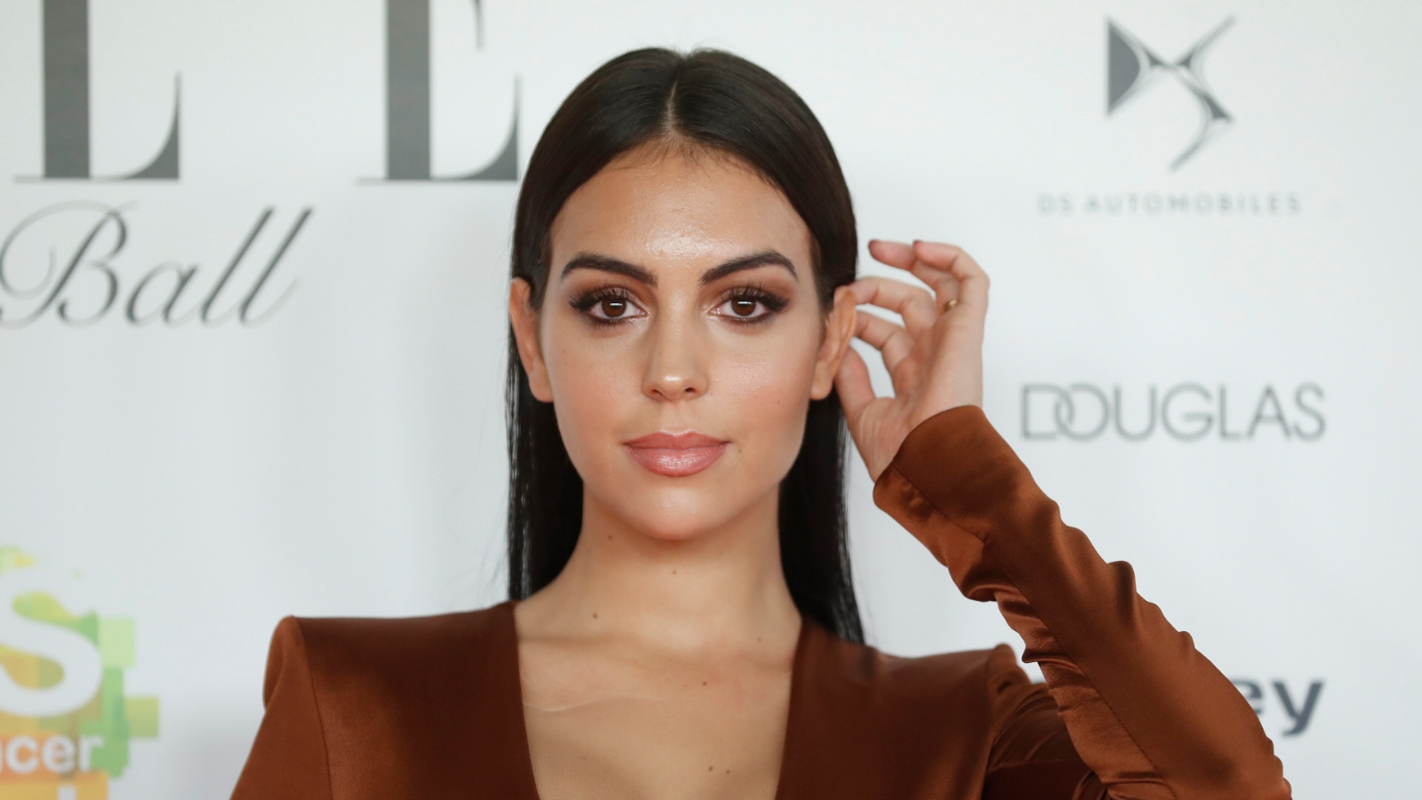 www.minutoneuquen.com georgina rodriguez portada