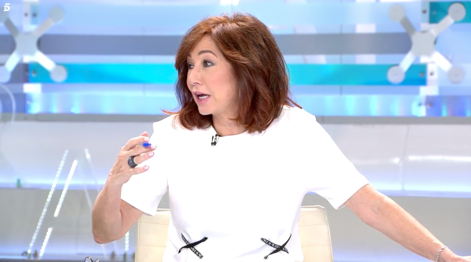 www.minutoneuquen.com_anarosaquintana2