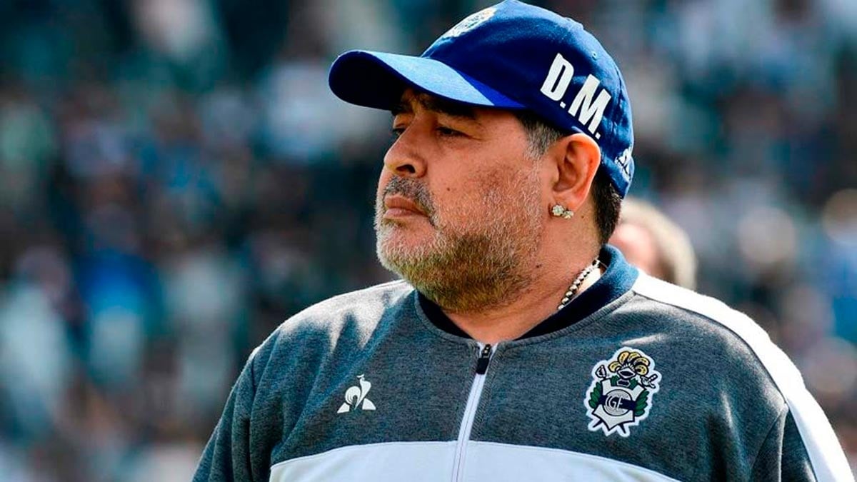 maradona1200