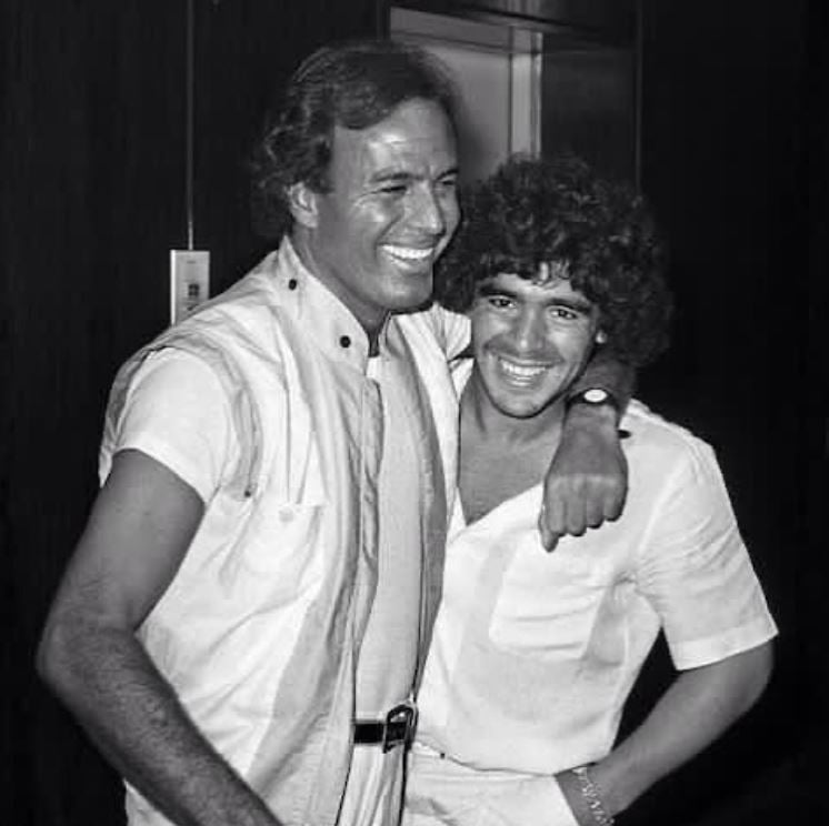 julio_iglesias_diego_maradona1