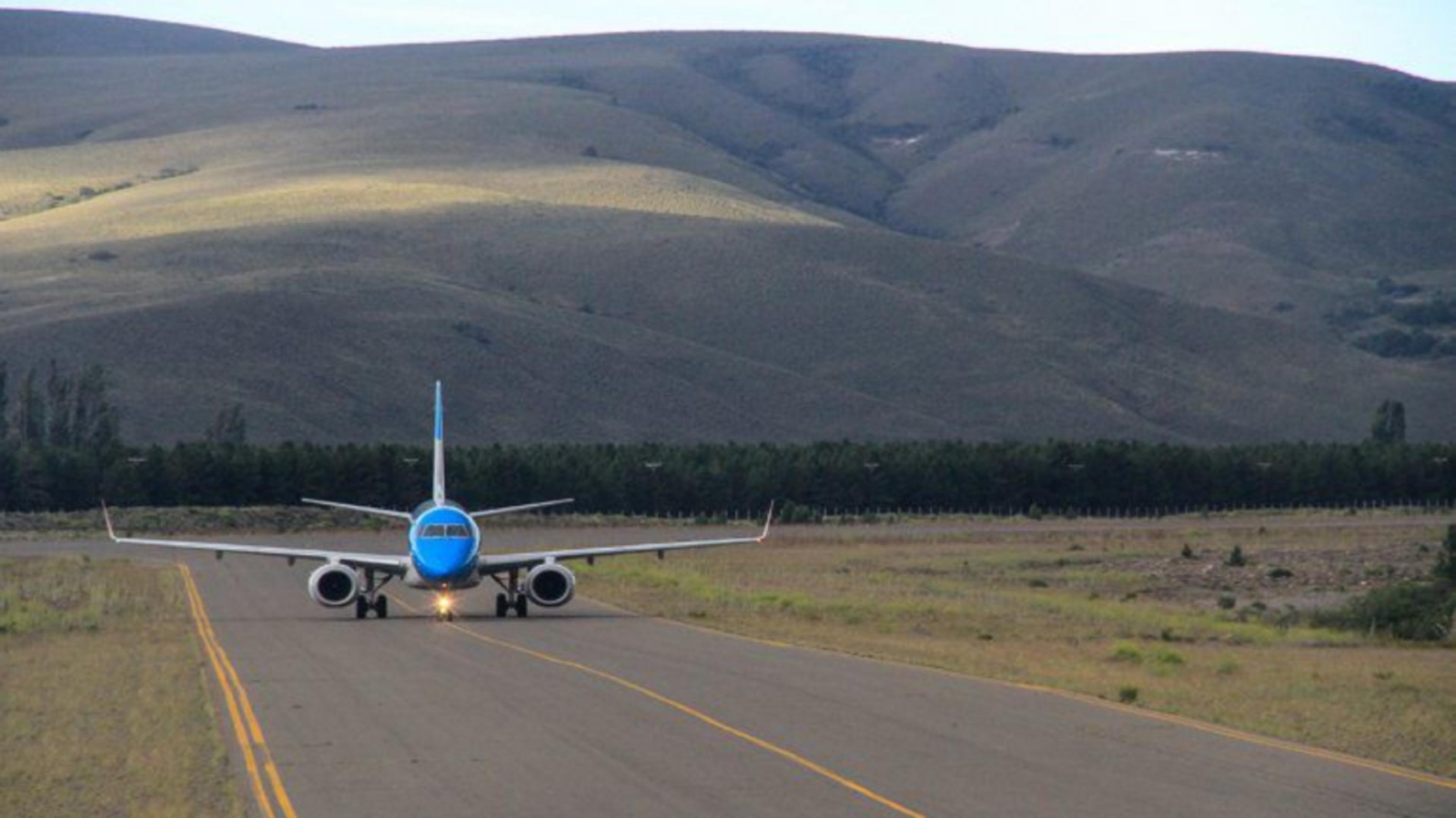 www.minutoneuquen.com_aeropuerto_1-bell