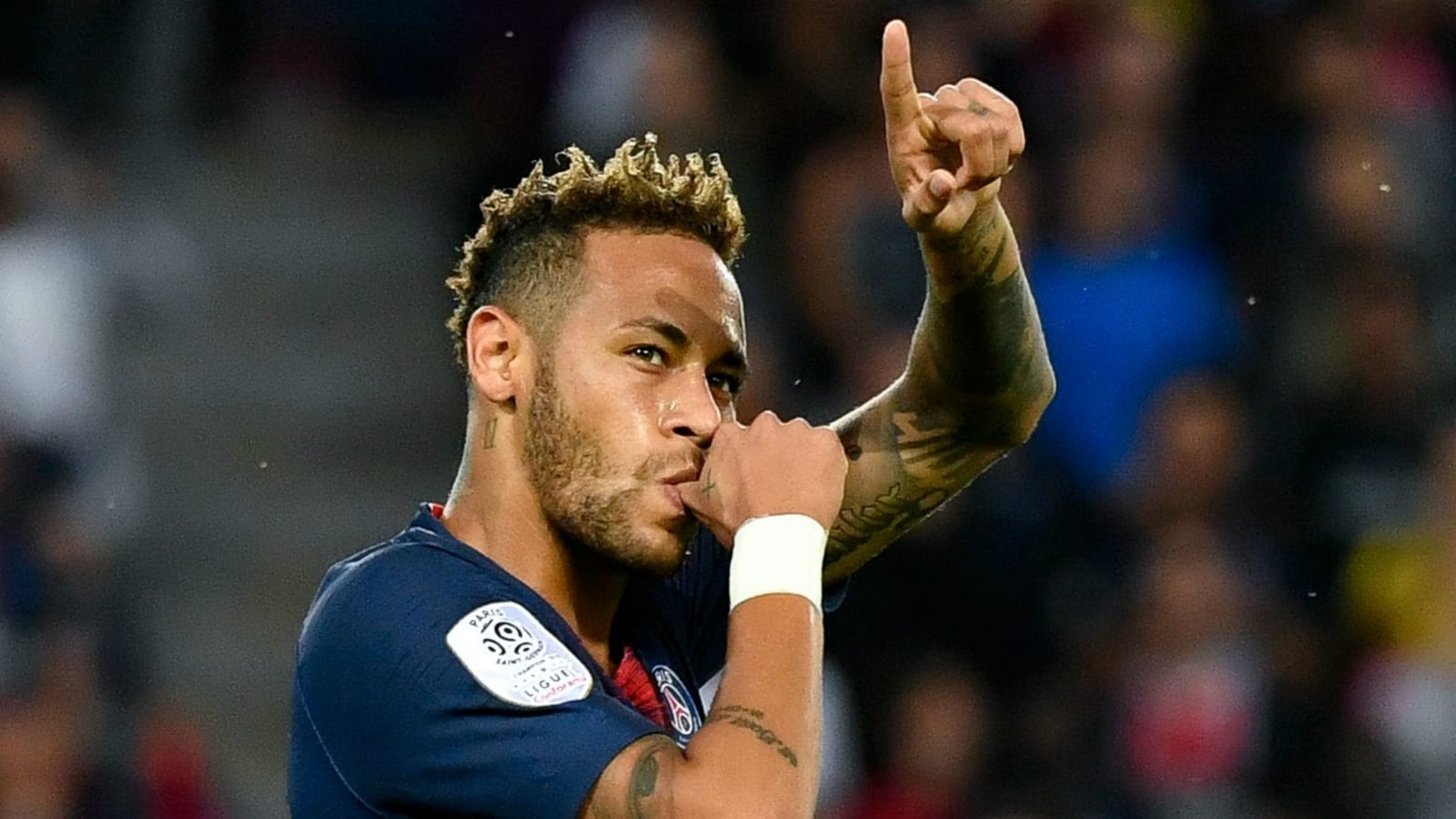 neymar-psg-paris-saint-germain-2018-19_xgtslnow257e1pye71sdrs7x1