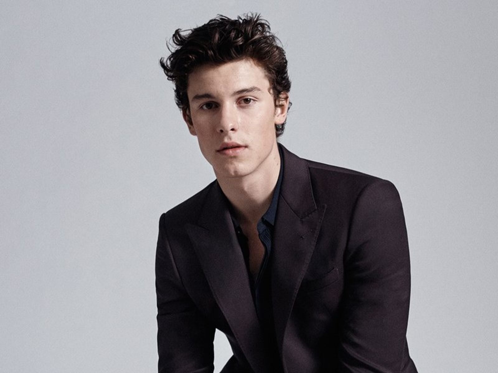 1548789351700-quien-es-shawn-mendes-cantante-canadiense