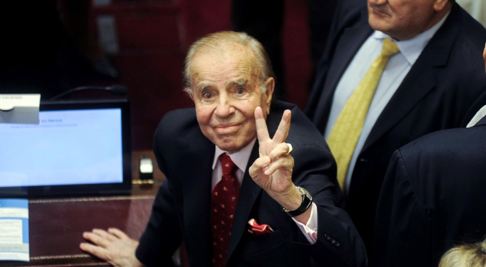 CARLOS MENEM