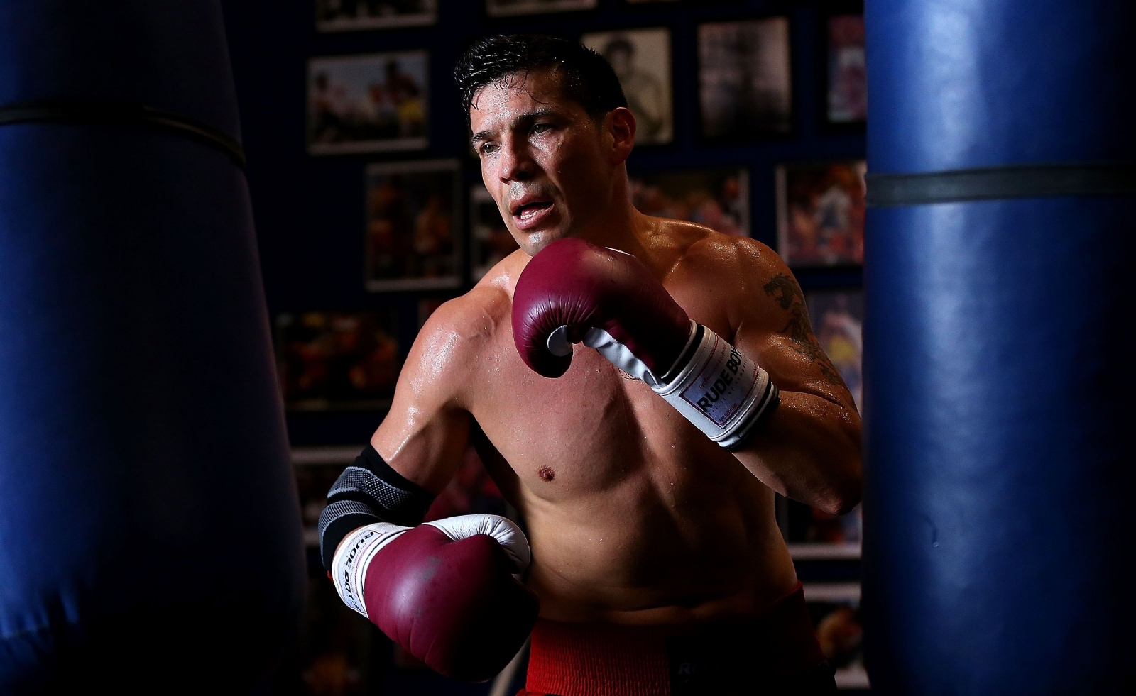 sergio-maravilla-martinez-works-out-for-members-of-the-news-photo-1598046037