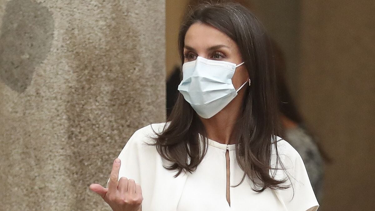 Letizia-cirujano-drasticos-Casa-Real_1399070098_15872230_1200x675