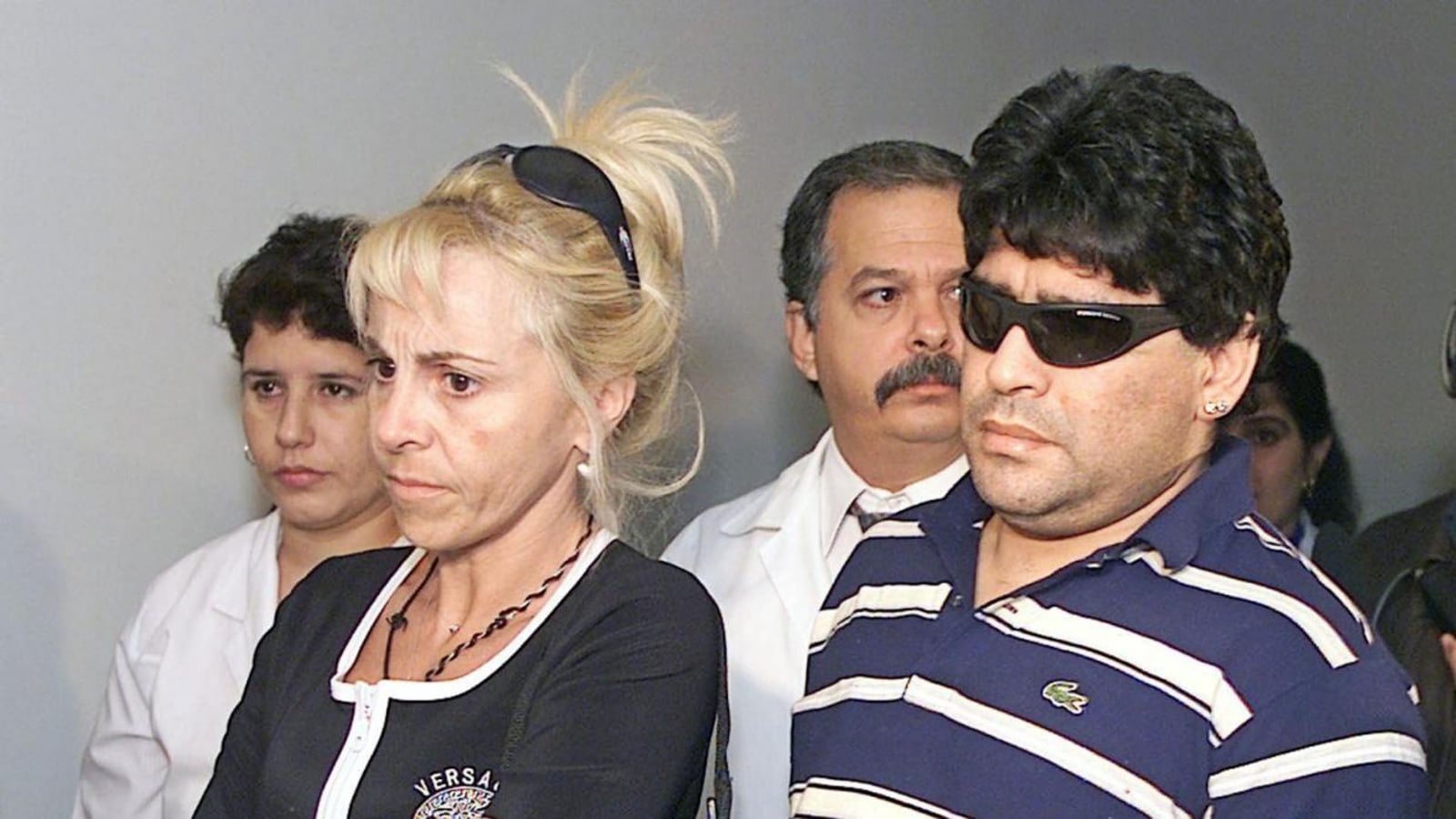 Claudia-Villafan~e-y-Diego-Maradona