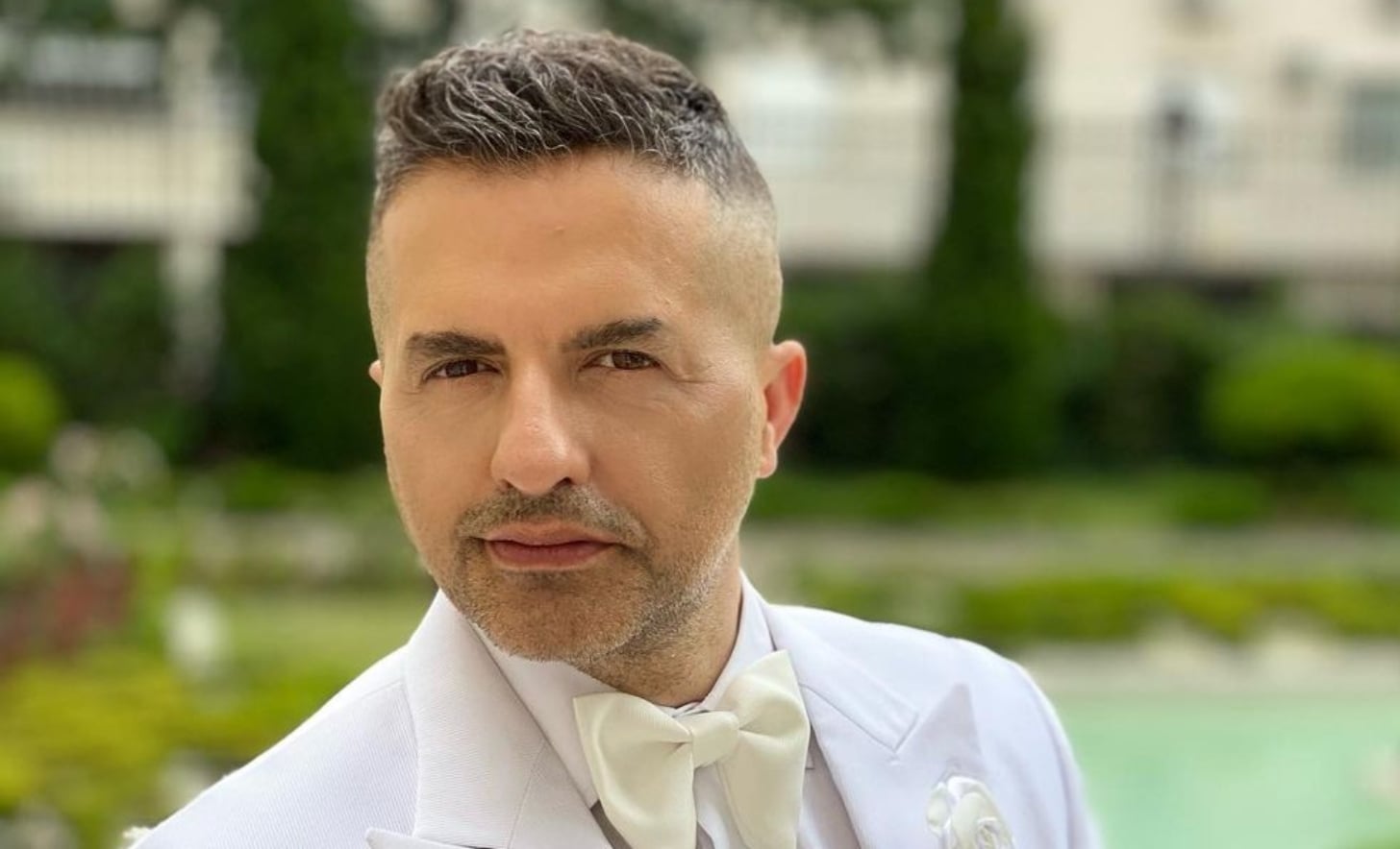 Ángel De Brito gde whtie