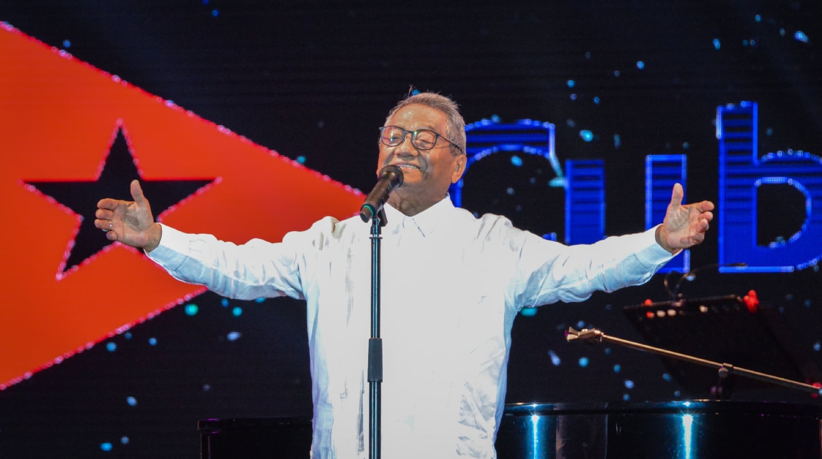 ARMANDO MANZANERO 2