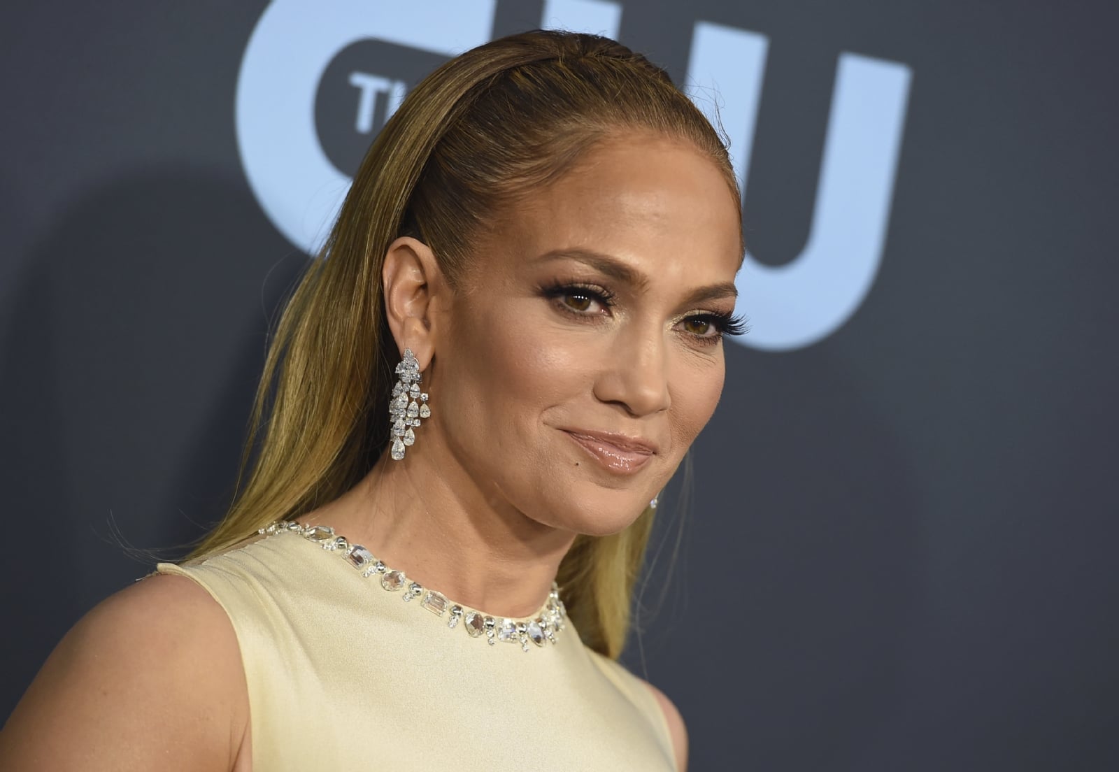 jennifer-lopez-beauty-line