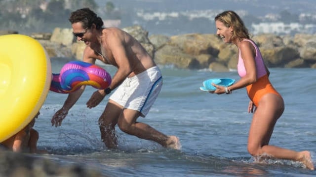 alvaro-fuster-y-beatriz-mira-en-marbella-lagencia-grosby