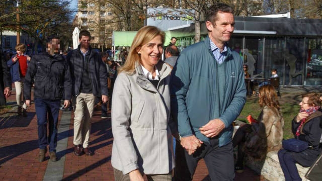 la-infanta-cristina-inaki-urdangarin-y-sus-hijos-y-escoltas-detras-efe