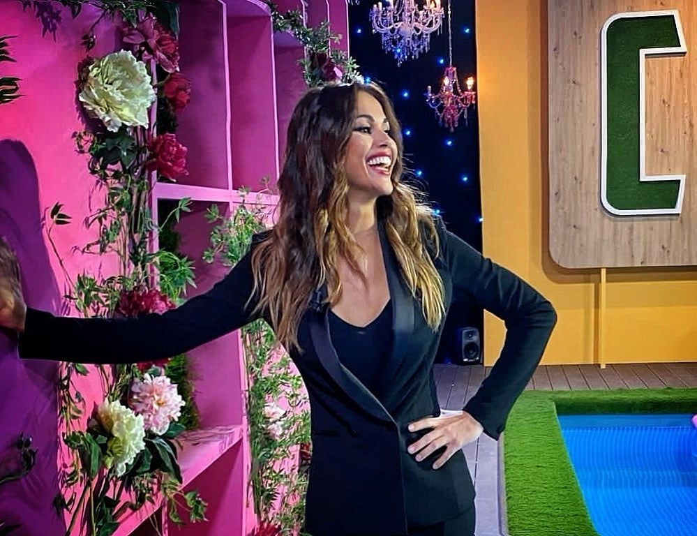 www.minutoneuquen.com LARA ÁLVAREZ 2