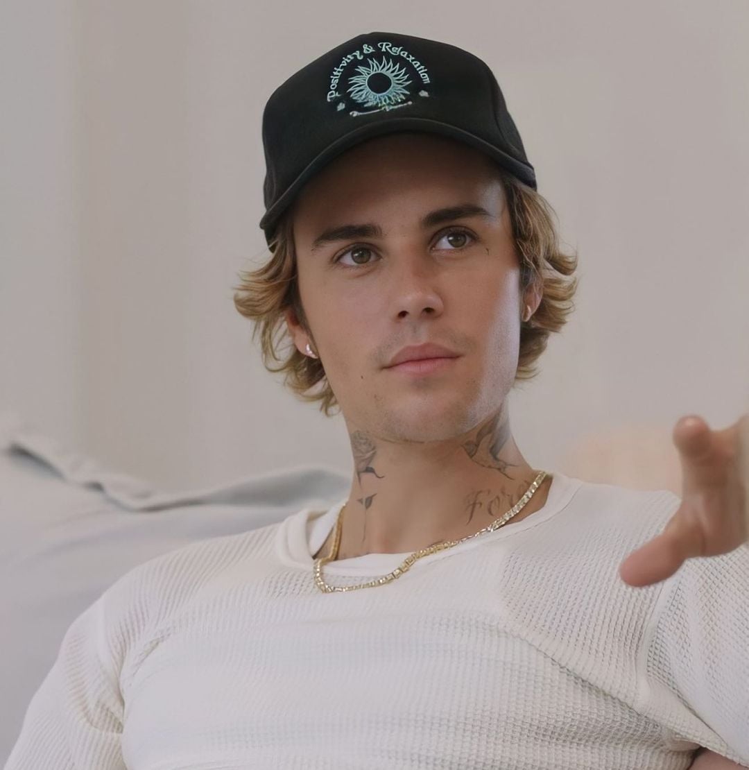 JUSTIN BIEBER 1