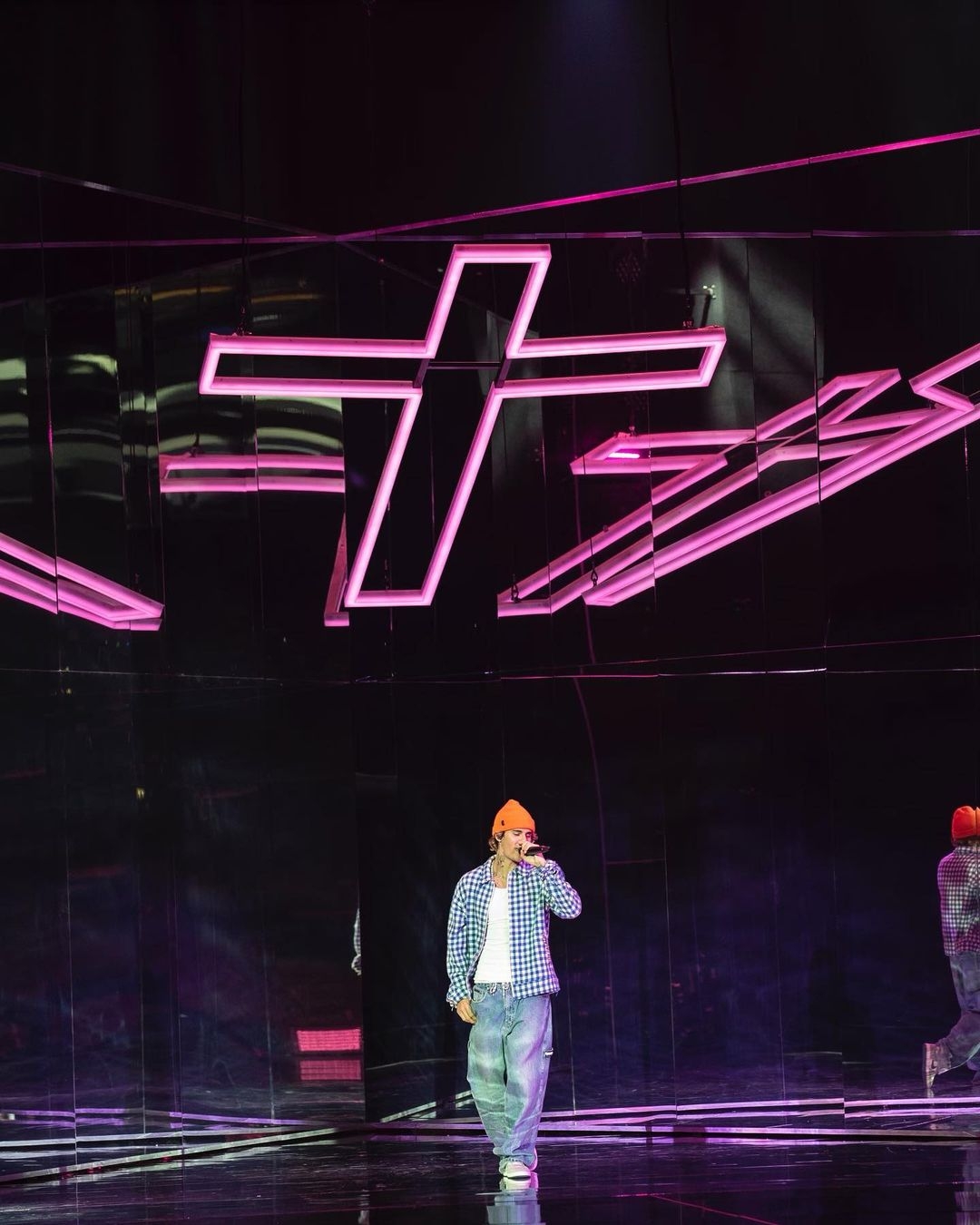 JUSTIN BIEBER 3