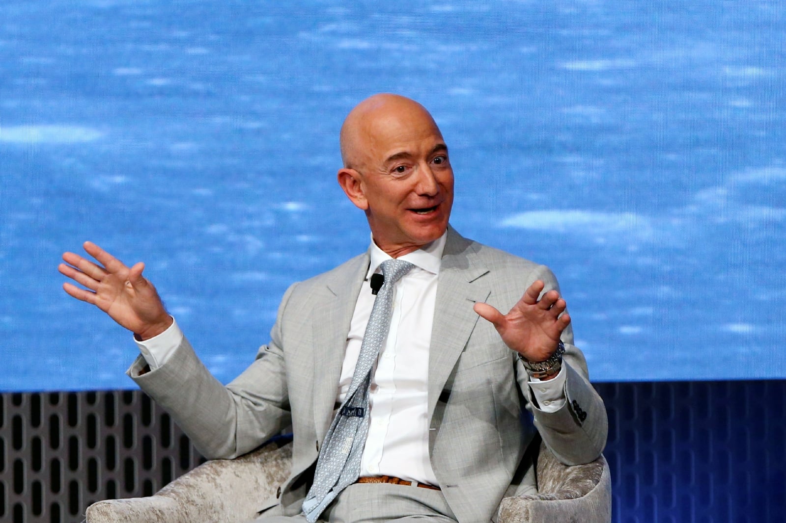 Jeff-Bezos-parking-tickets
