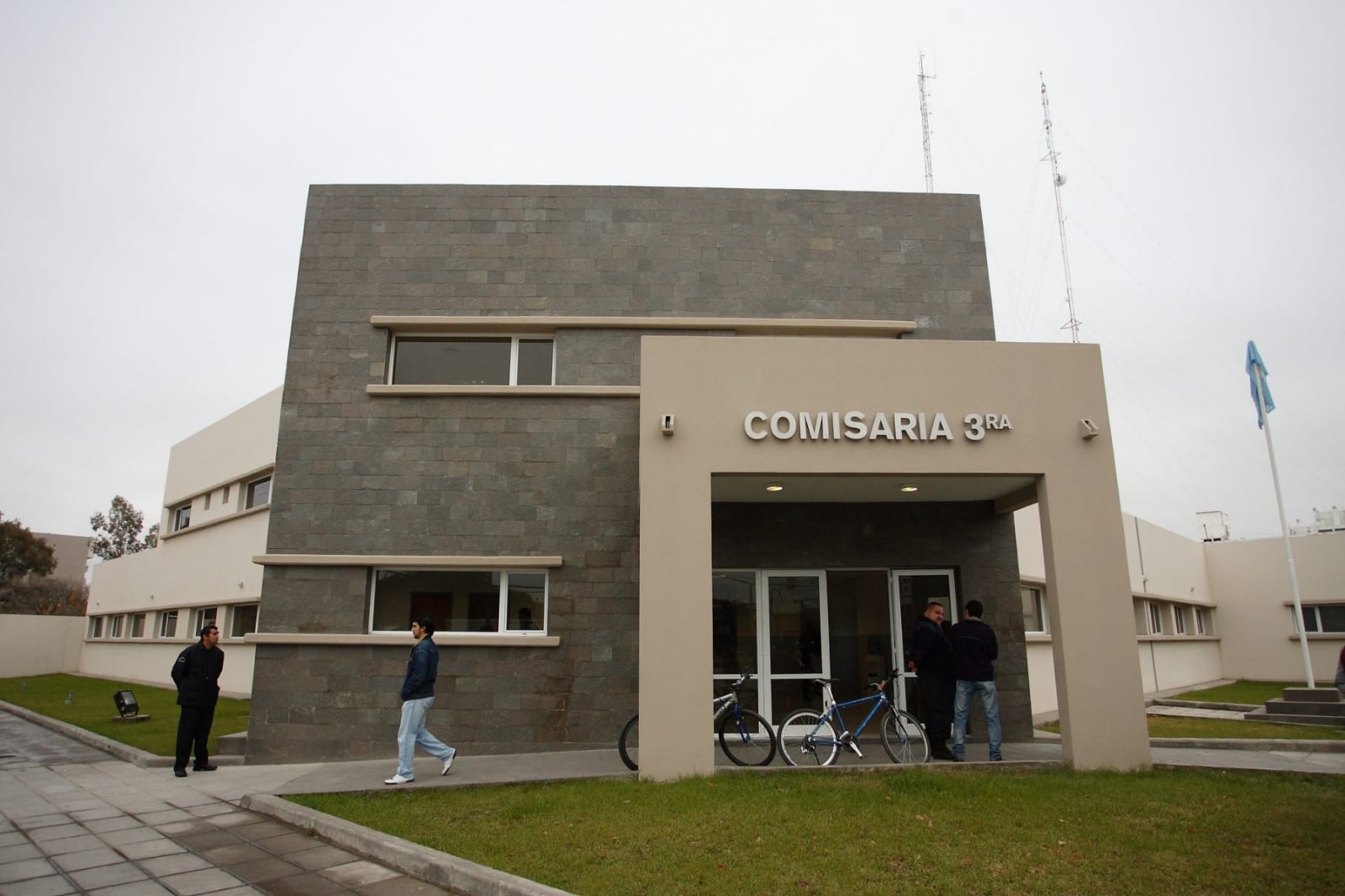 COMISARIA-TERCERA-FAMILIA-ROCA-e1511562446651