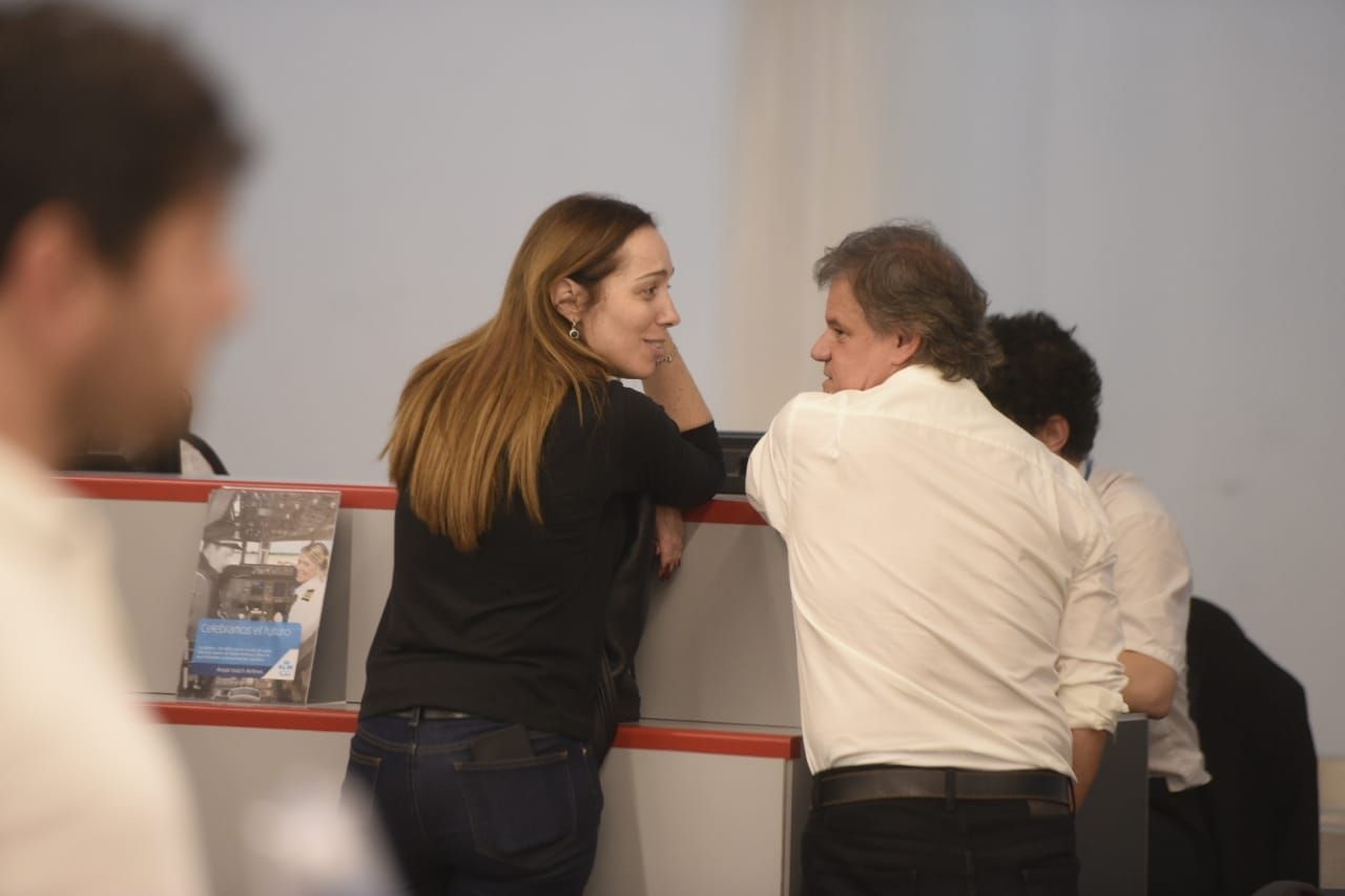 enamorados-maria-eugenia-vidal-y-quique-sacco-viajaron-a-paris-835521