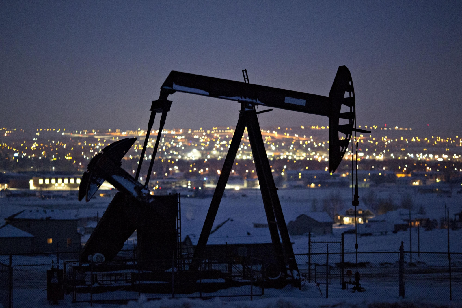 BG_oil_pump_brent_wti_987987