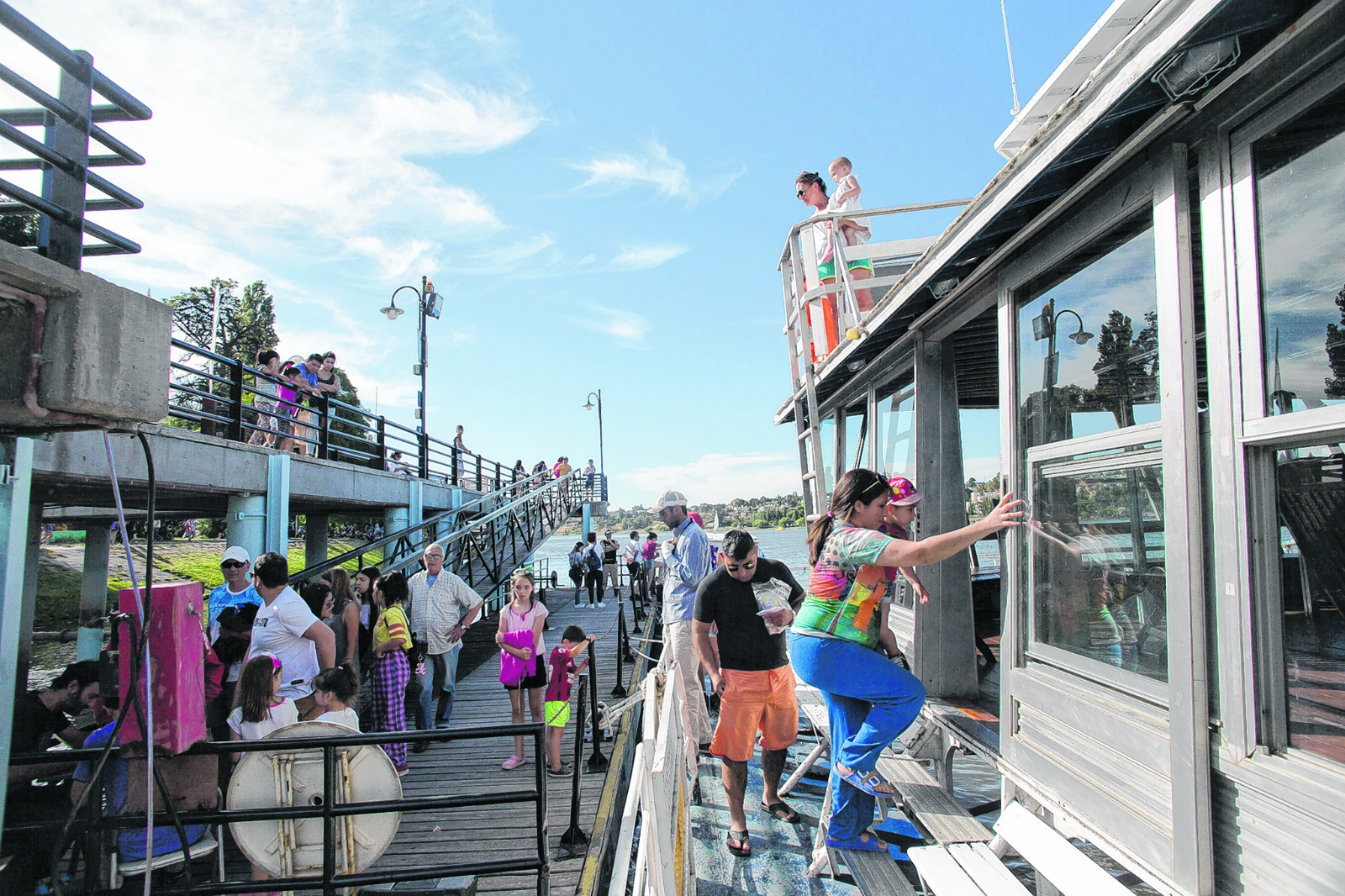 Imagen-vf-catamaran_4