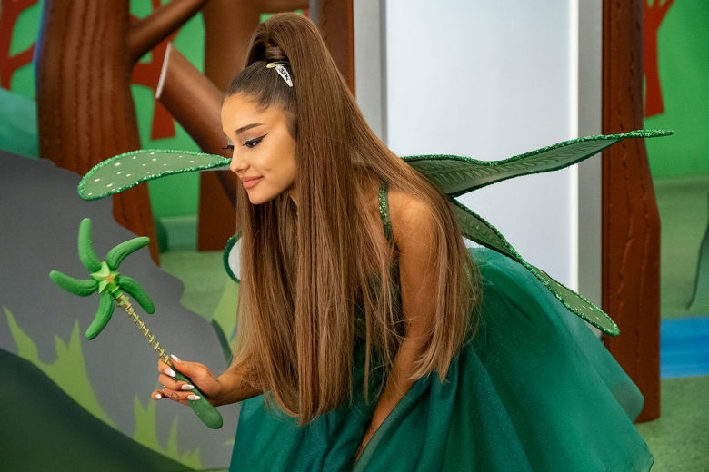 ariana portada