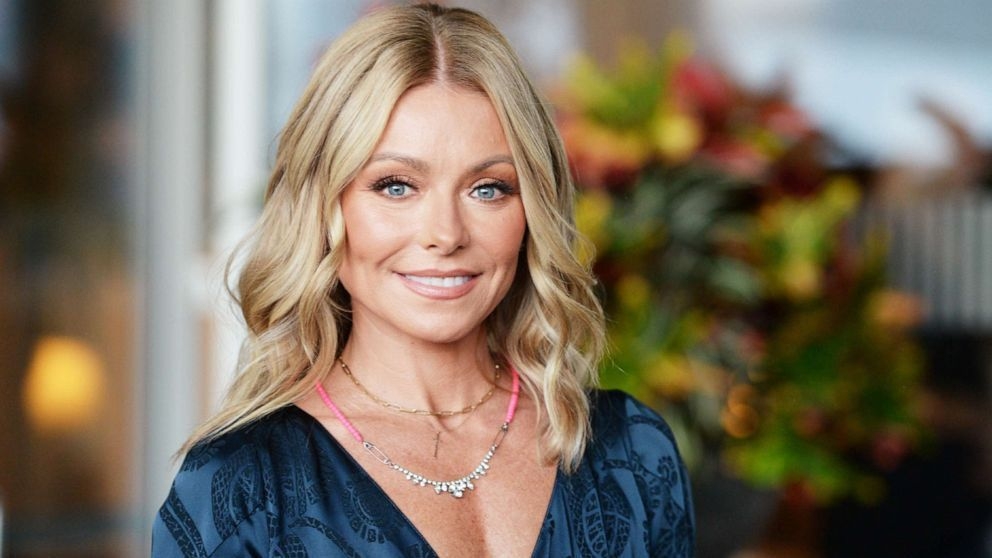 kelly-ripa-gty-aa-191231_hpMain_16x9_992