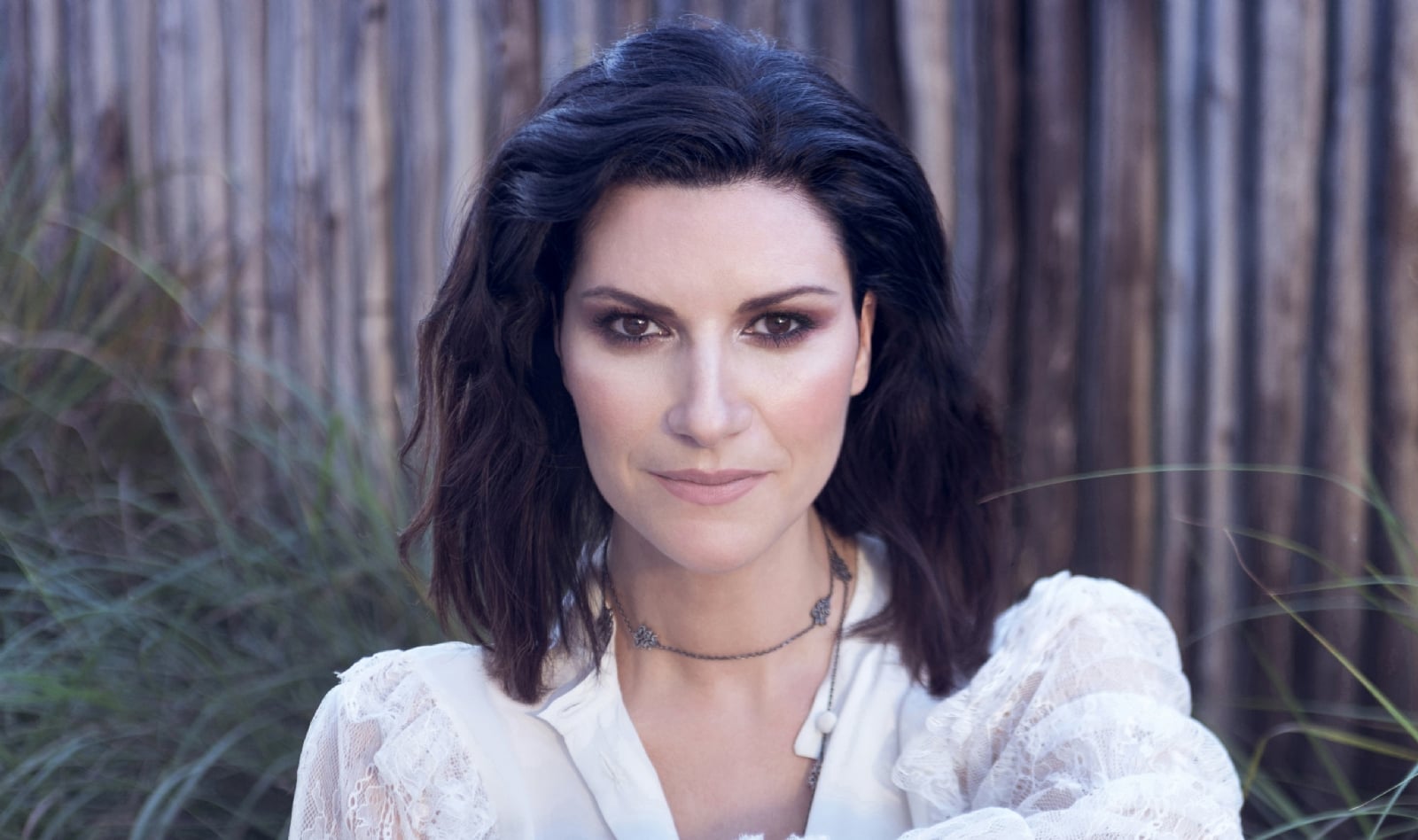 laura-pausini-171201-1625oklauraoggi2
