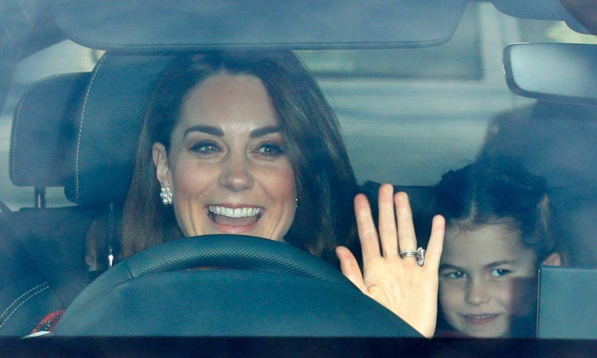 kate-middleton-sainsburys-t